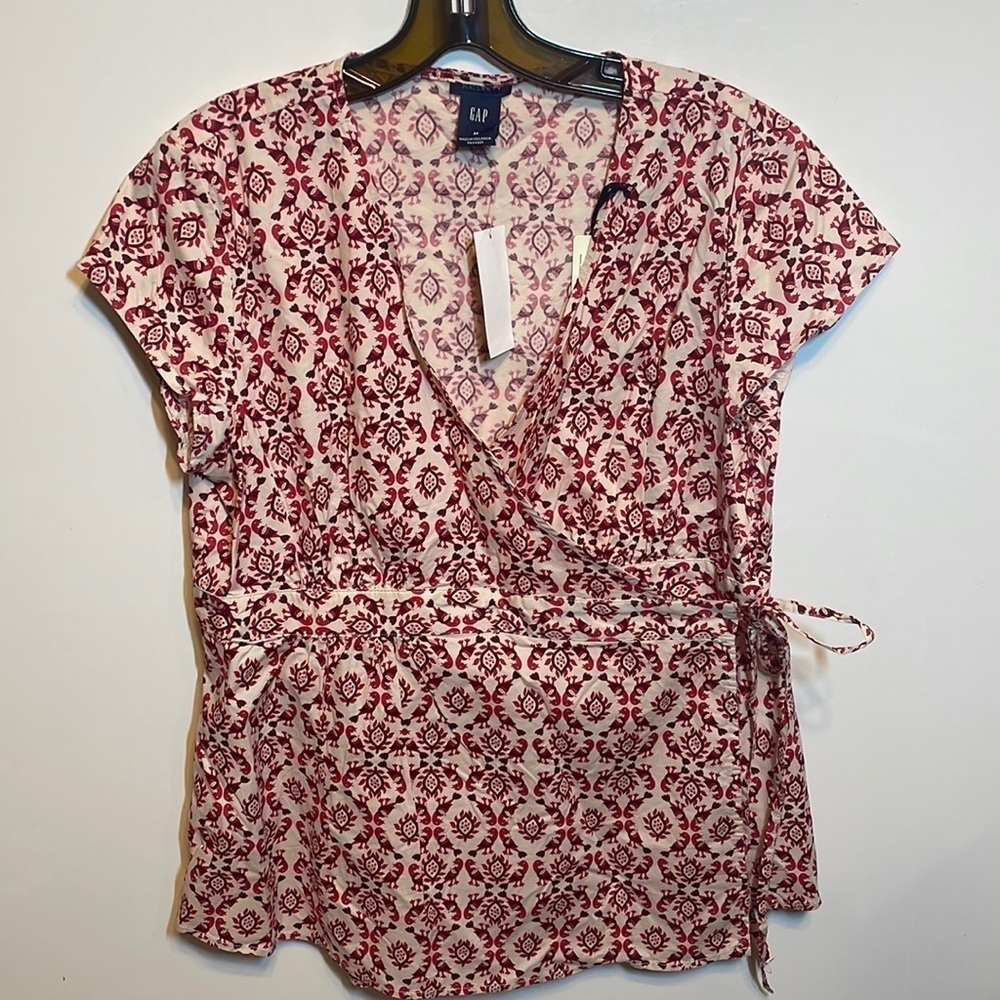 Gap Maternity block print wrap top